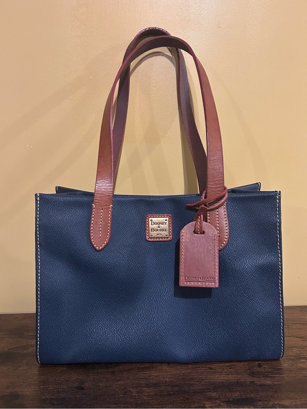 Dooney & Bourke Shopper Bag